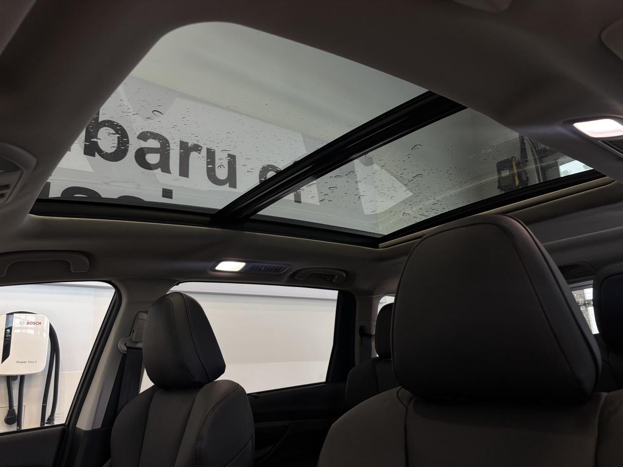 2025 Subaru ASCENT SPORT  7 PASS   ONE OWNER  CLEAN CARFAX  NAVI  AWD Photo