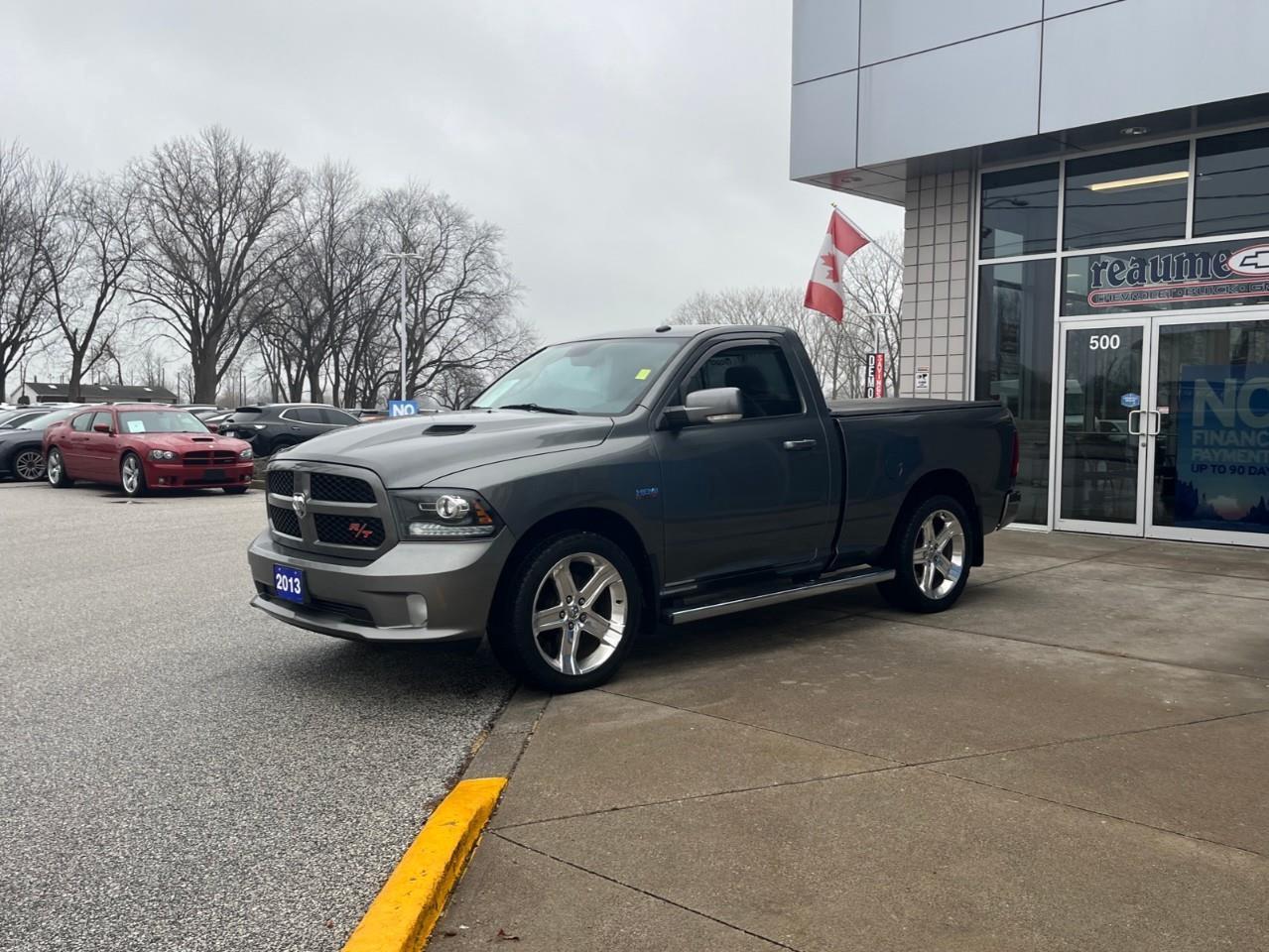 2013 RAM 1500 R/T SCARCE AND DESIRABLE HEMI SHORTY! Photo0