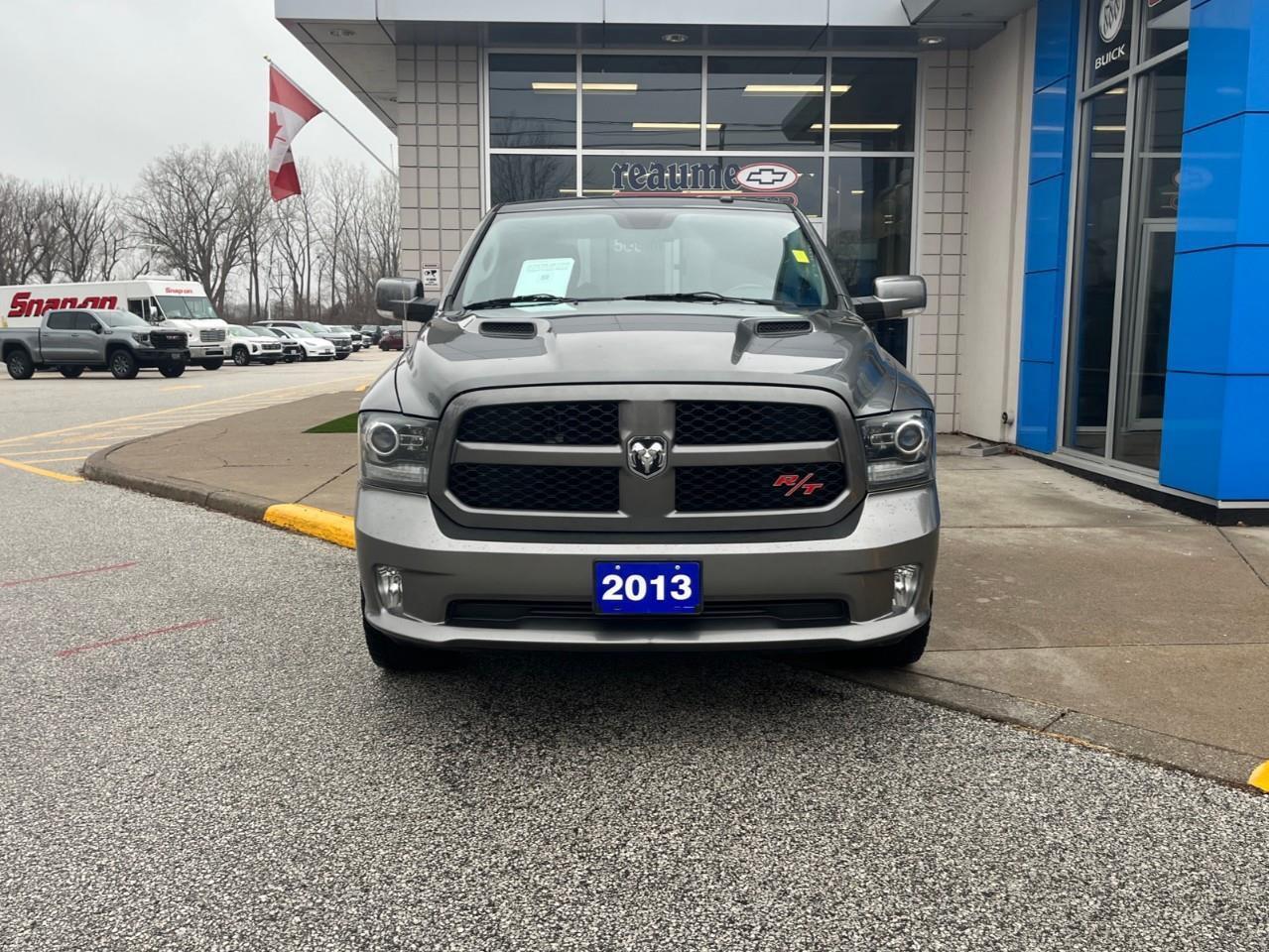 2013 RAM 1500 R/T SCARCE AND DESIRABLE HEMI SHORTY! Photo