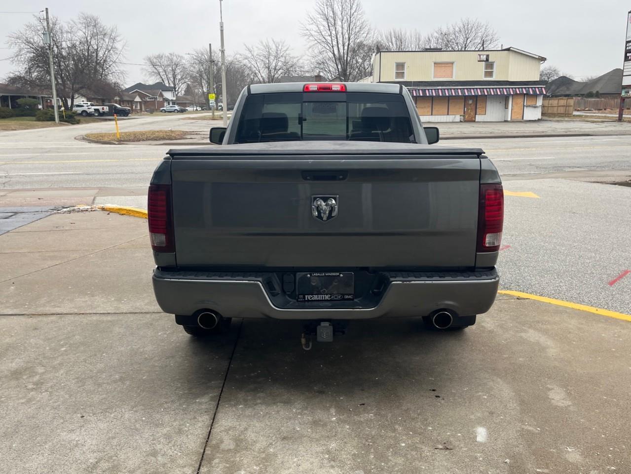 2013 RAM 1500 R/T SCARCE AND DESIRABLE HEMI SHORTY! Photo