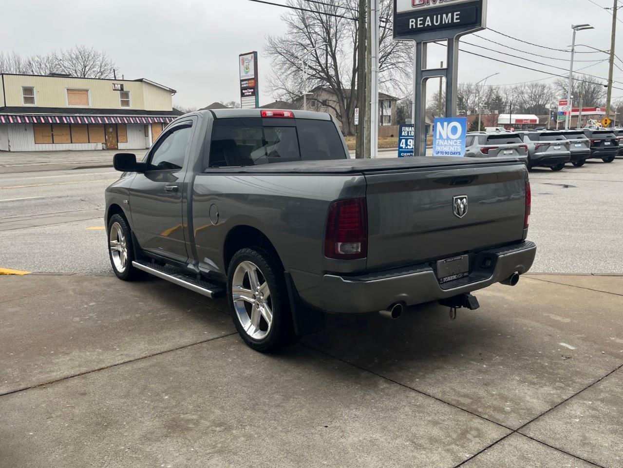 2013 RAM 1500 R/T SCARCE AND DESIRABLE HEMI SHORTY! Photo