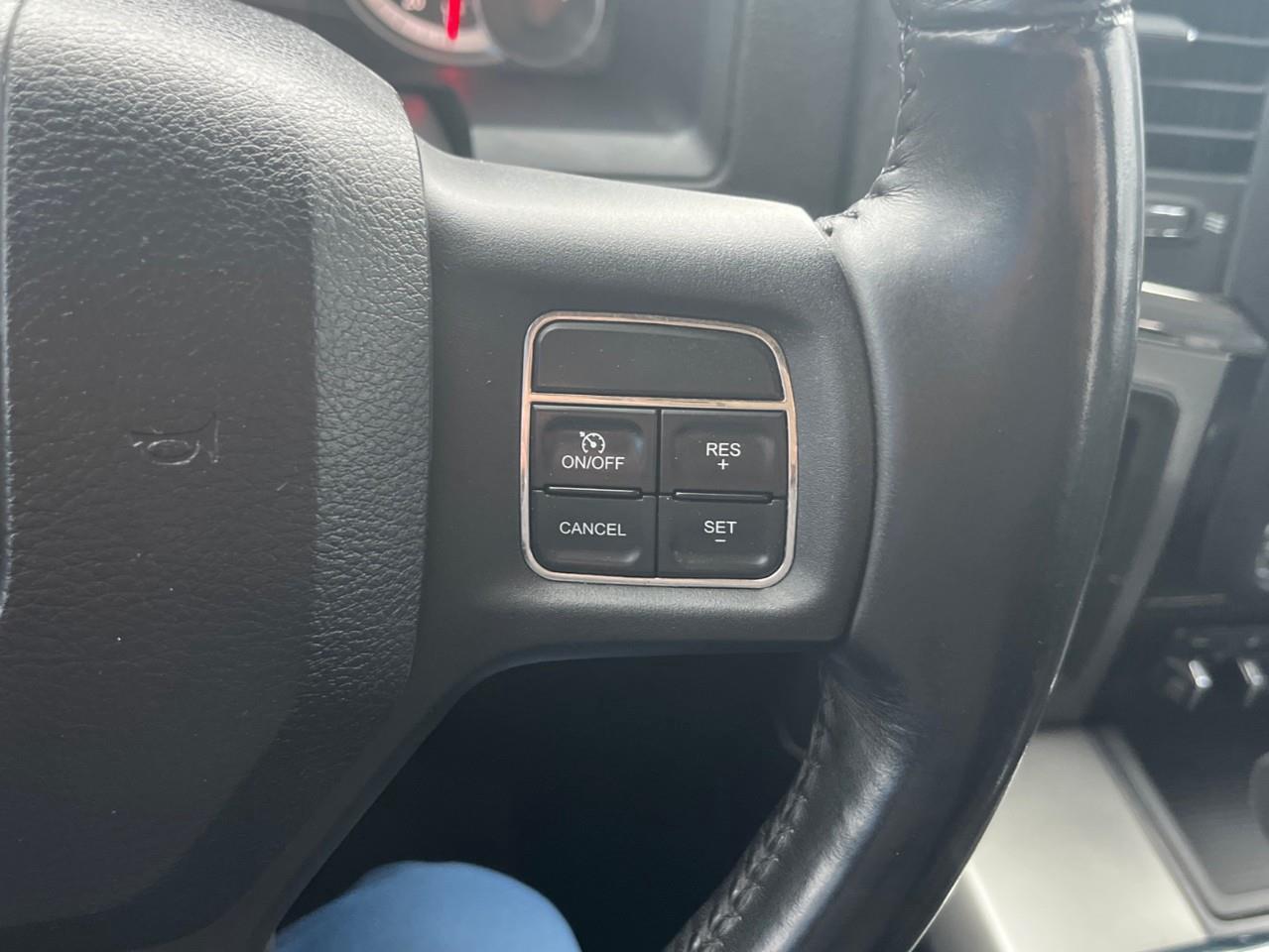 2013 RAM 1500 R/T SCARCE AND DESIRABLE HEMI SHORTY! Photo