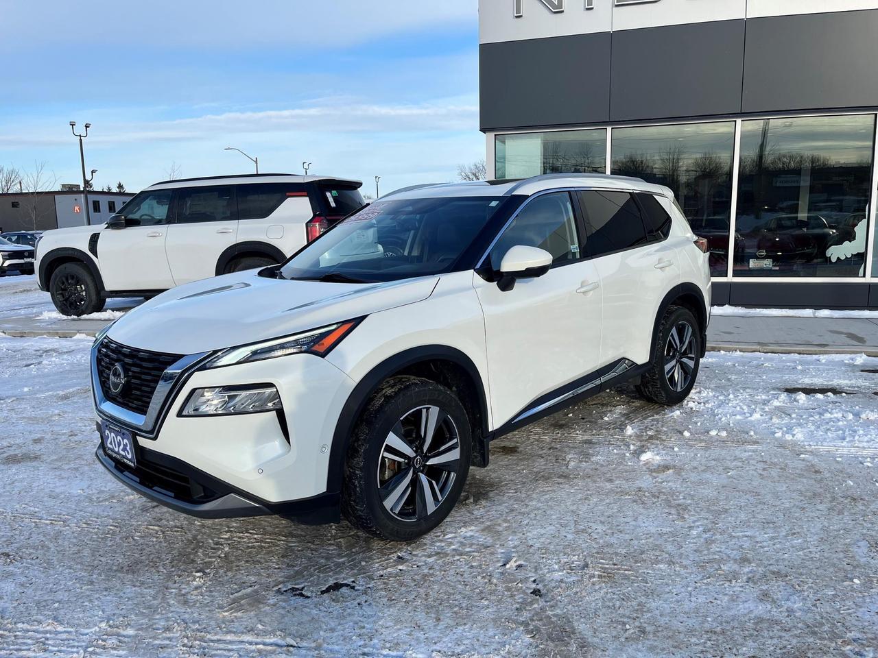 2023 Nissan Rogue SL AWD Photo2