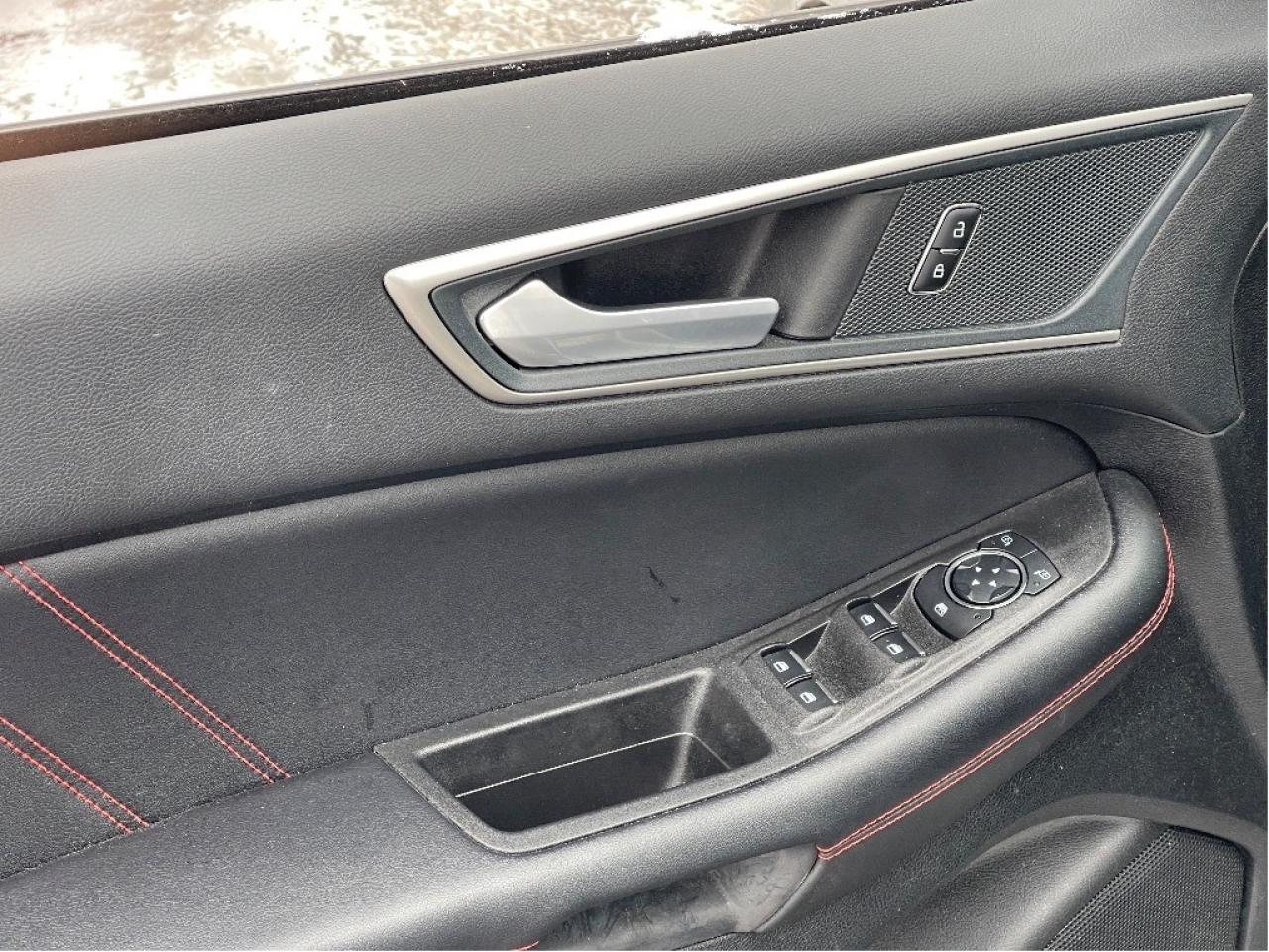 2024 Ford Edge ST LINE 2.0L LEATHER PANO ROOF ADAPTIVE CRUISE Photo