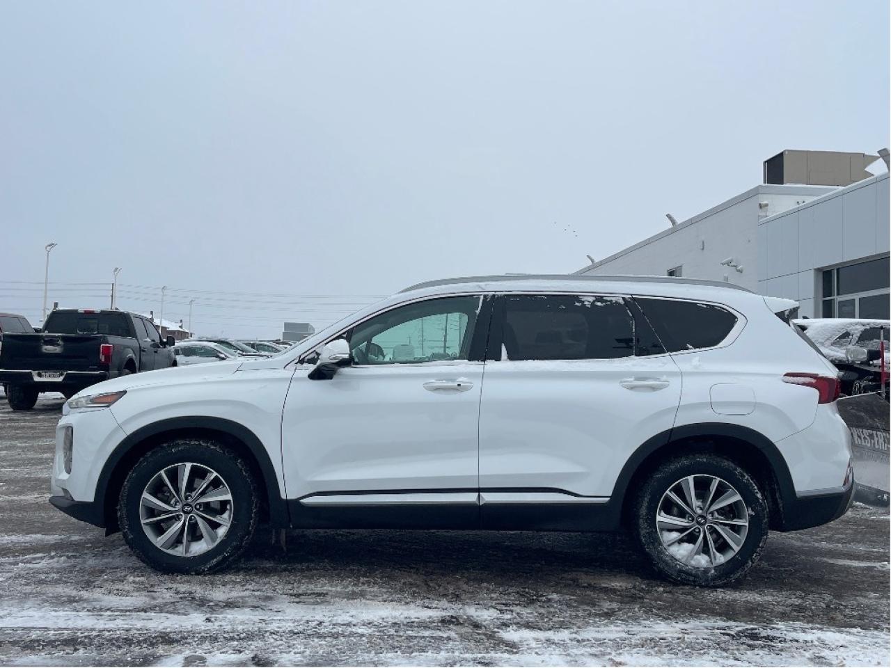 2019 Hyundai Santa Fe LUXURY PANO ROOF LEATHER LANE KEEP ONE OWNER Photo