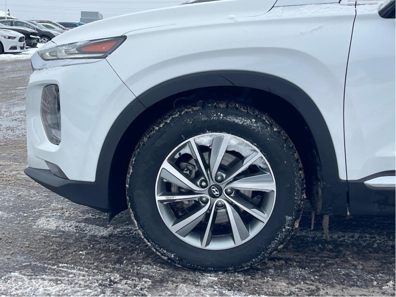 2019 Hyundai Santa Fe LUXURY PANO ROOF LEATHER LANE KEEP ONE OWNER Photo