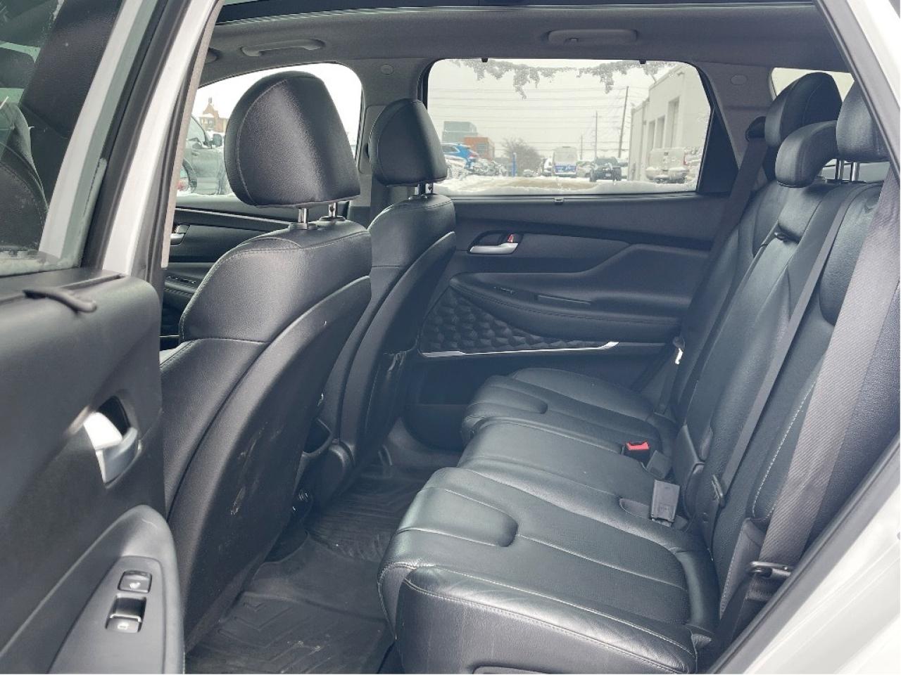 2019 Hyundai Santa Fe LUXURY PANO ROOF LEATHER LANE KEEP ONE OWNER Photo
