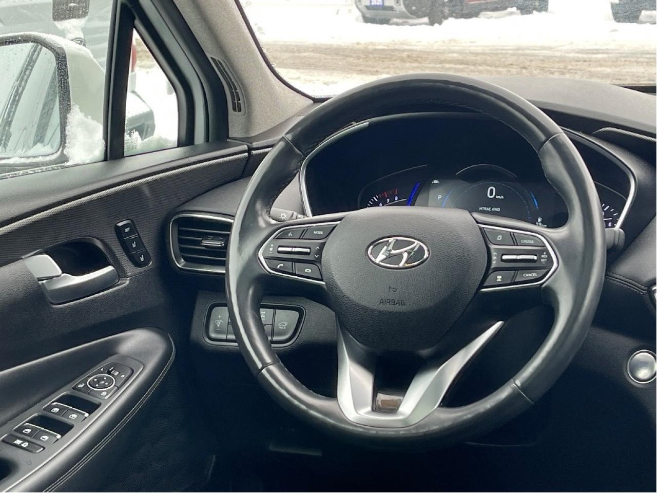 2019 Hyundai Santa Fe LUXURY PANO ROOF LEATHER LANE KEEP ONE OWNER Photo