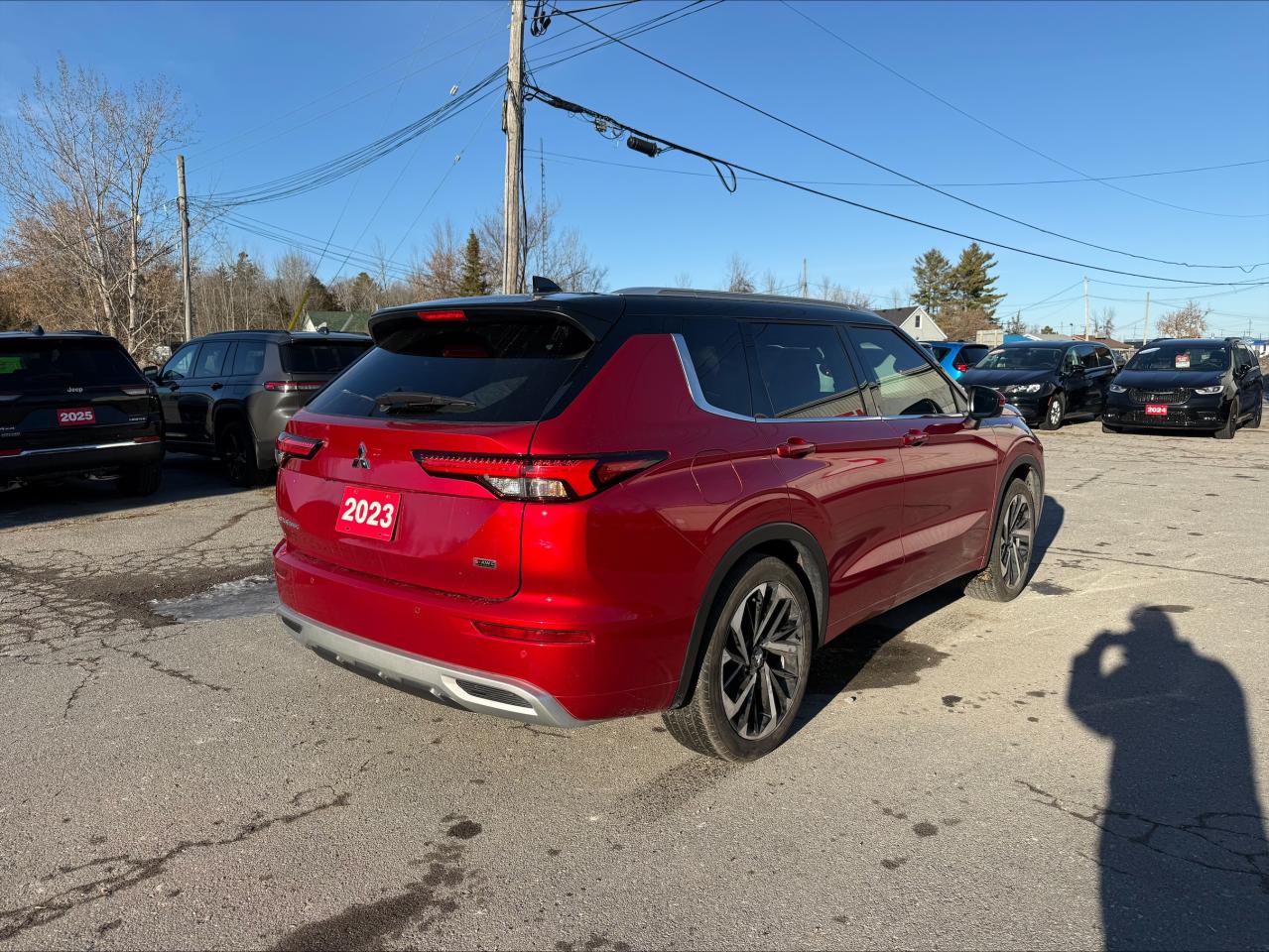 2023 Mitsubishi Outlander GT S-AWC- Pano Sunroof - Bose Sound - Clean Carfax Photo