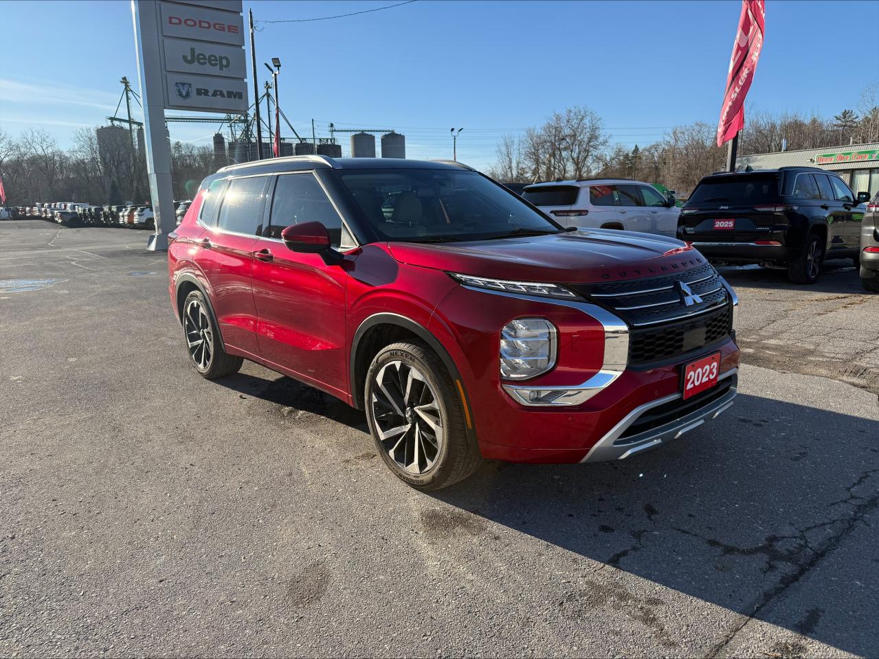 2023 Mitsubishi Outlander GT S-AWC- Pano Sunroof - Bose Sound - Clean Carfax Photo