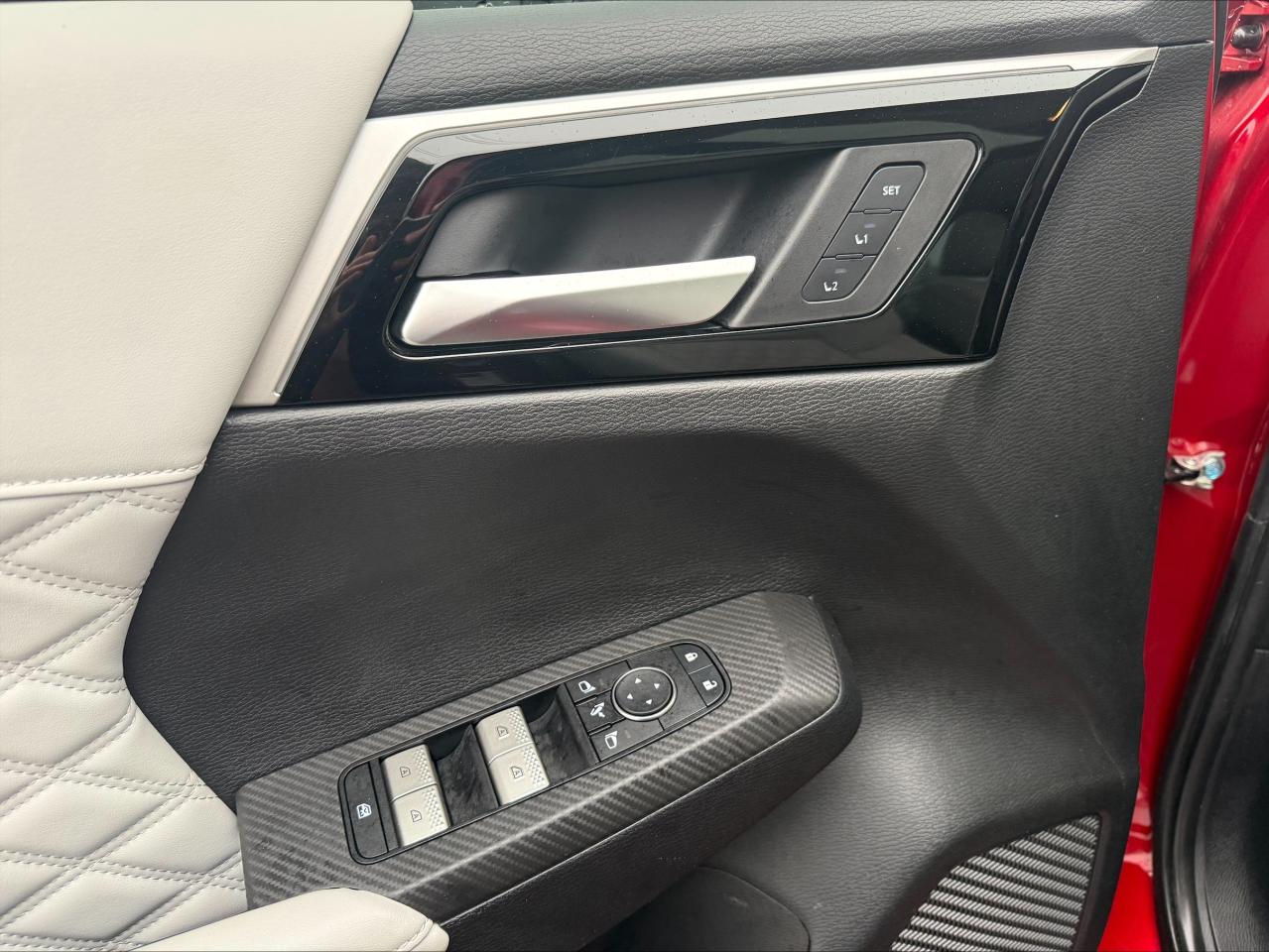 2023 Mitsubishi Outlander GT S-AWC- Pano Sunroof - Bose Sound - Clean Carfax Photo