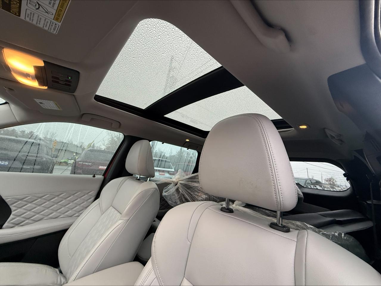 2023 Mitsubishi Outlander GT S-AWC- Pano Sunroof - Bose Sound - Clean Carfax Photo