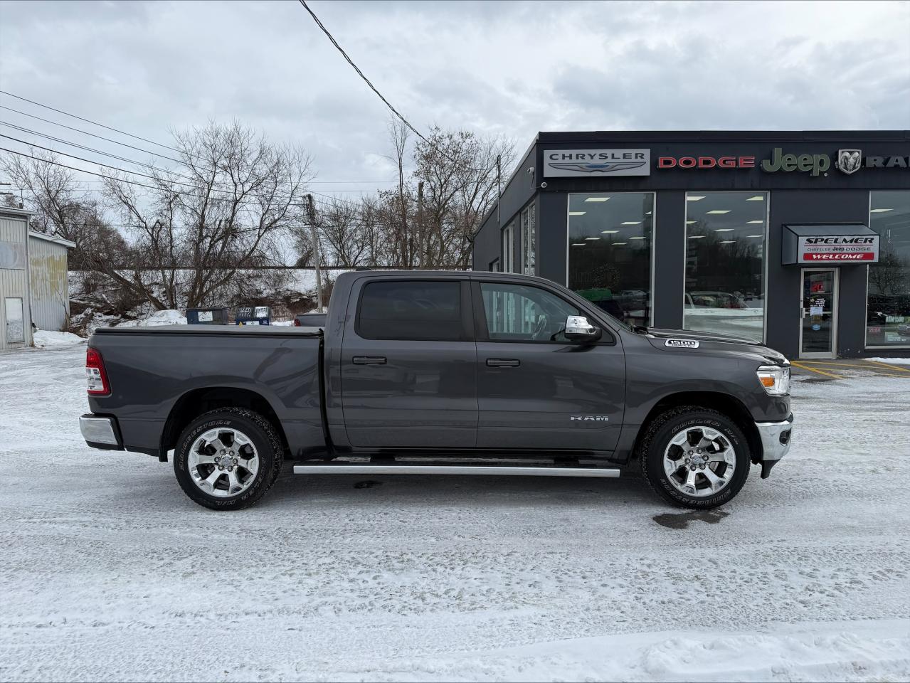 2022 RAM 1500 Big Horn 4x4 Crew Cab 5'7  Box - Alpine Sound! Photo