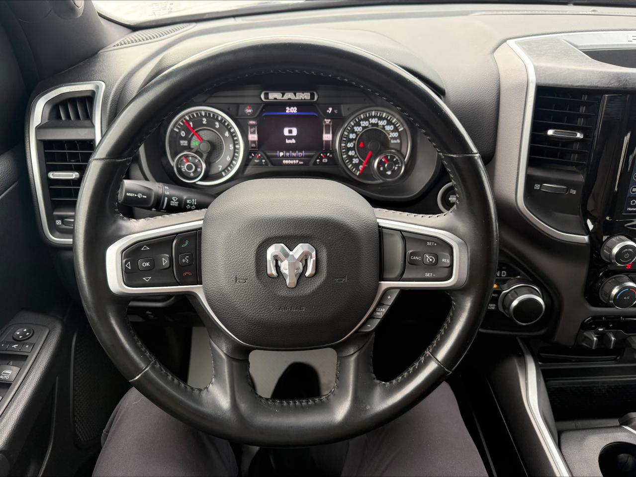 2022 RAM 1500 Big Horn 4x4 Crew Cab 5'7  Box - Alpine Sound! Photo