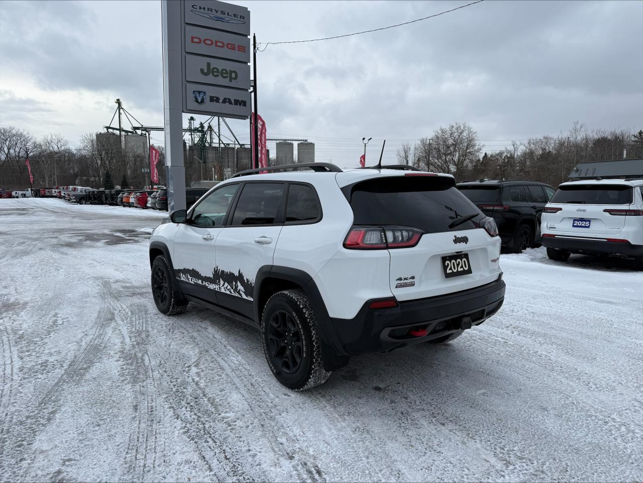2020 Jeep Cherokee Trailhawk Elite 4x4 - Pano Sunroof - Alpine Photo2