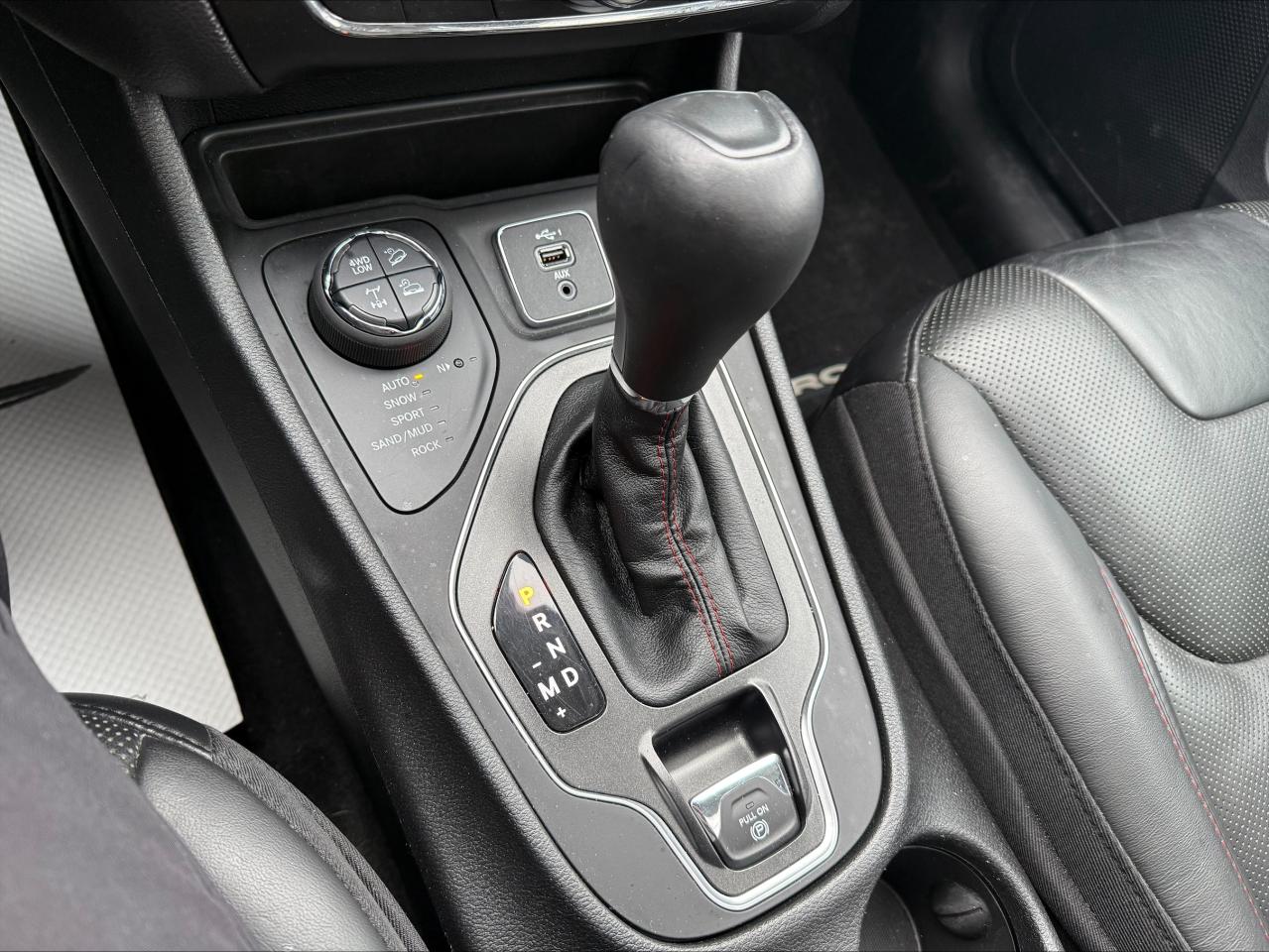 2020 Jeep Cherokee Trailhawk Elite 4x4 - Pano Sunroof - Alpine Photo