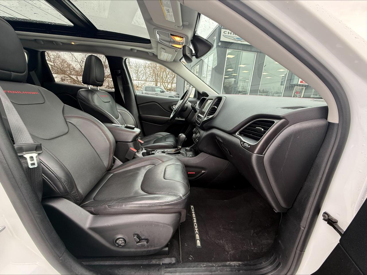 2020 Jeep Cherokee Trailhawk Elite 4x4 - Pano Sunroof - Alpine Photo