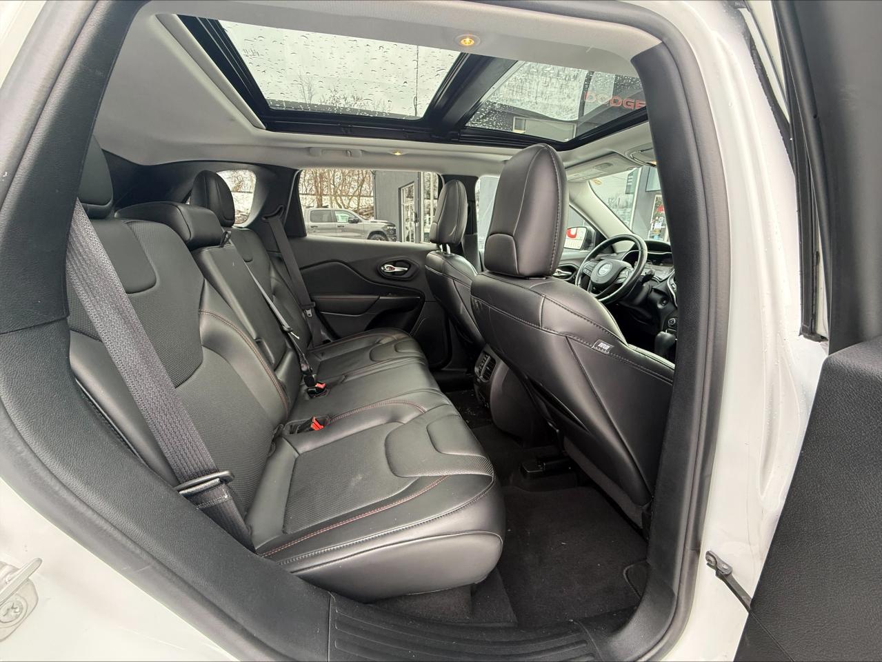 2020 Jeep Cherokee Trailhawk Elite 4x4 - Pano Sunroof - Alpine Photo