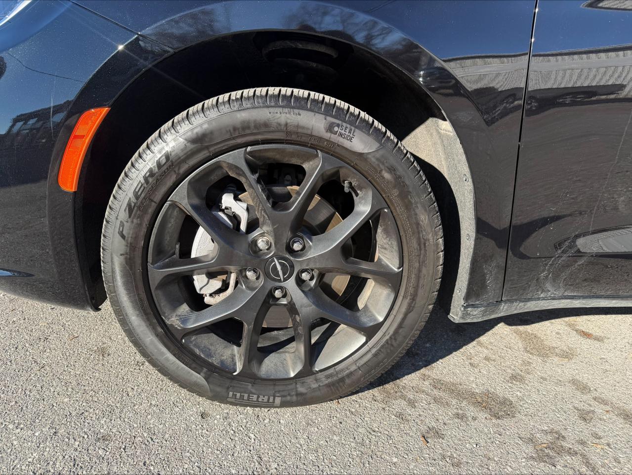 2024 Chrysler Pacifica LIMITED ALL  WHEEL DRIVE !!!  - PANOROOF - DEMO Photo