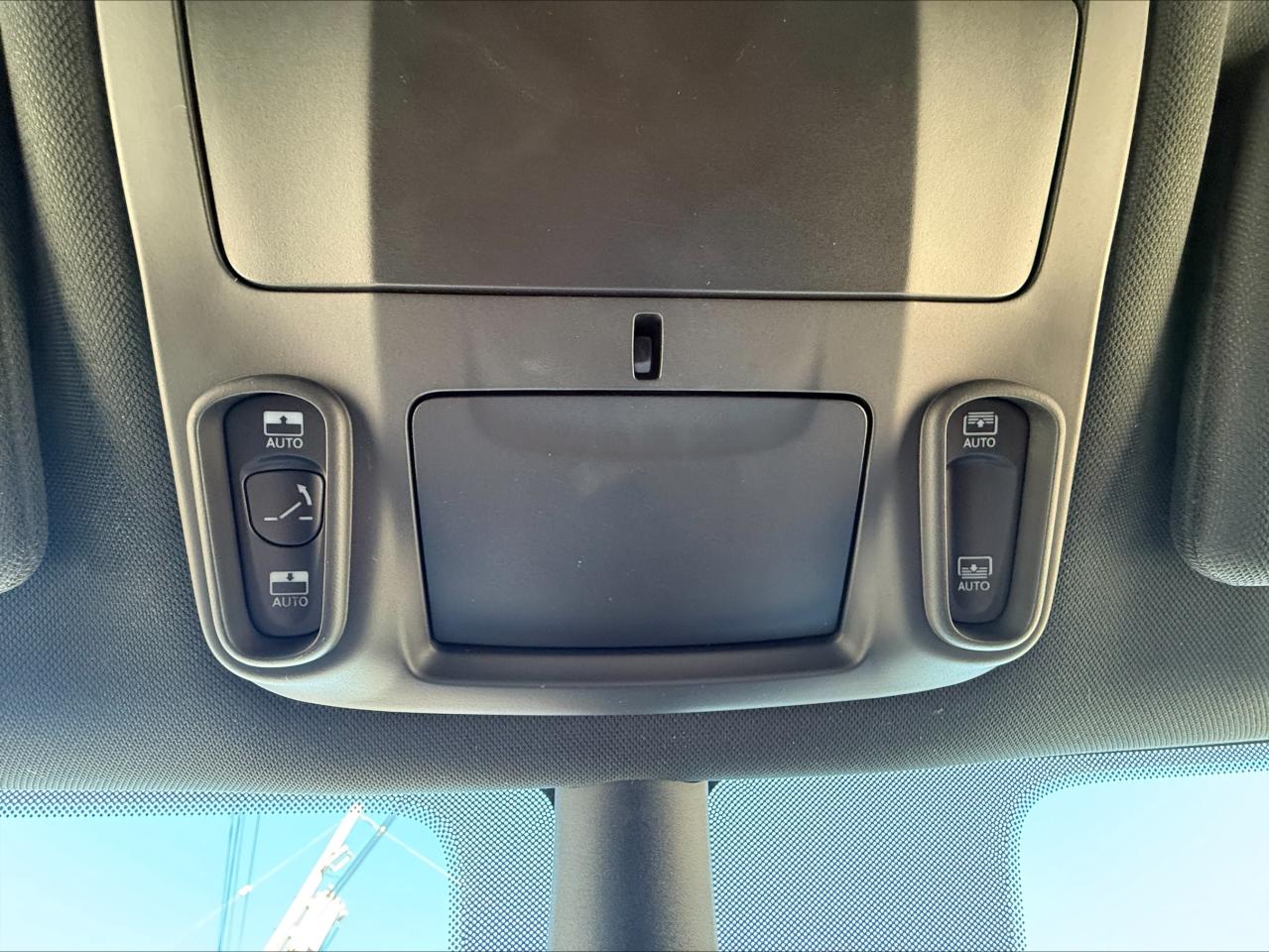 2024 Chrysler Pacifica LIMITED ALL  WHEEL DRIVE !!!  - PANOROOF - DEMO Photo