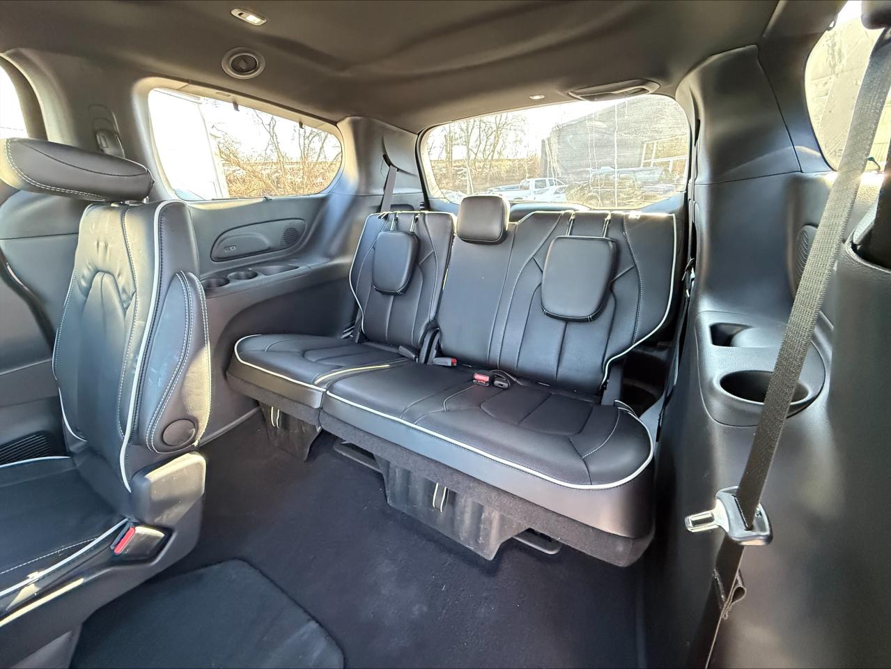 2024 Chrysler Pacifica LIMITED ALL  WHEEL DRIVE !!!  - PANOROOF - DEMO Photo