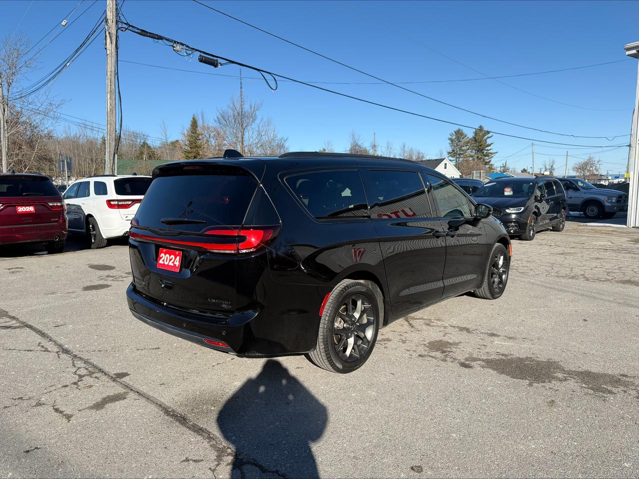 2024 Chrysler Pacifica LIMITED ALL  WHEEL DRIVE !!!  - PANOROOF - DEMO Photo4