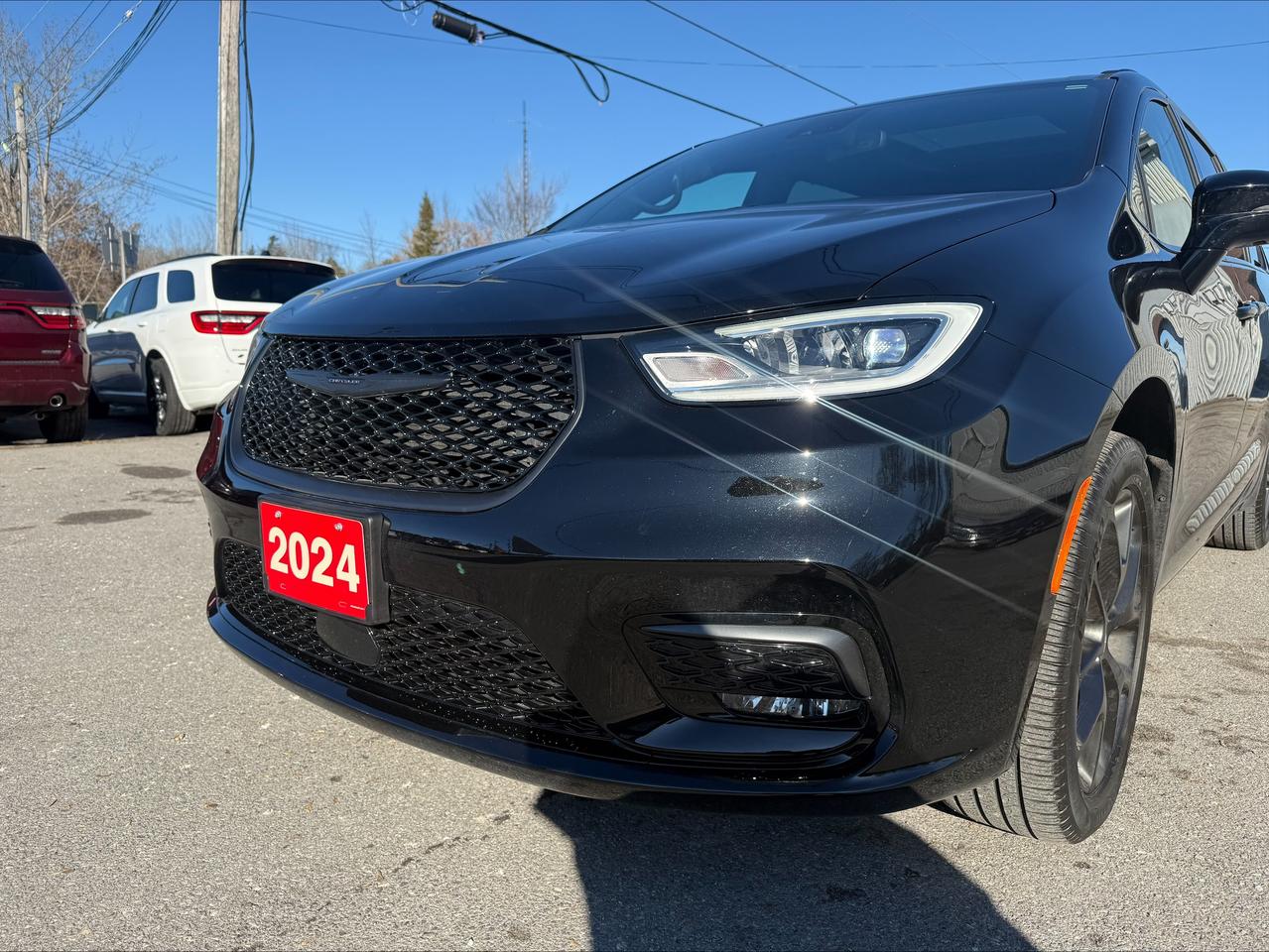 2024 Chrysler Pacifica LIMITED ALL  WHEEL DRIVE !!!  - PANOROOF - DEMO Photo