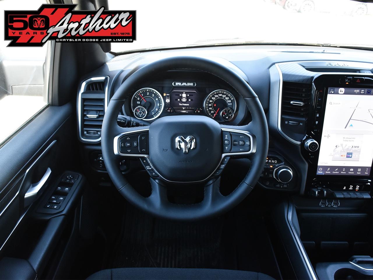 2025 RAM 1500 BIG HORN SPORT CREW CAB 4X4 Photo