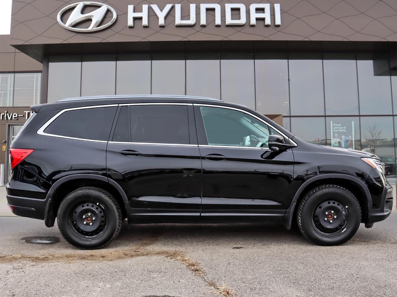 2022 Honda Pilot EX-L NAVI Photo2