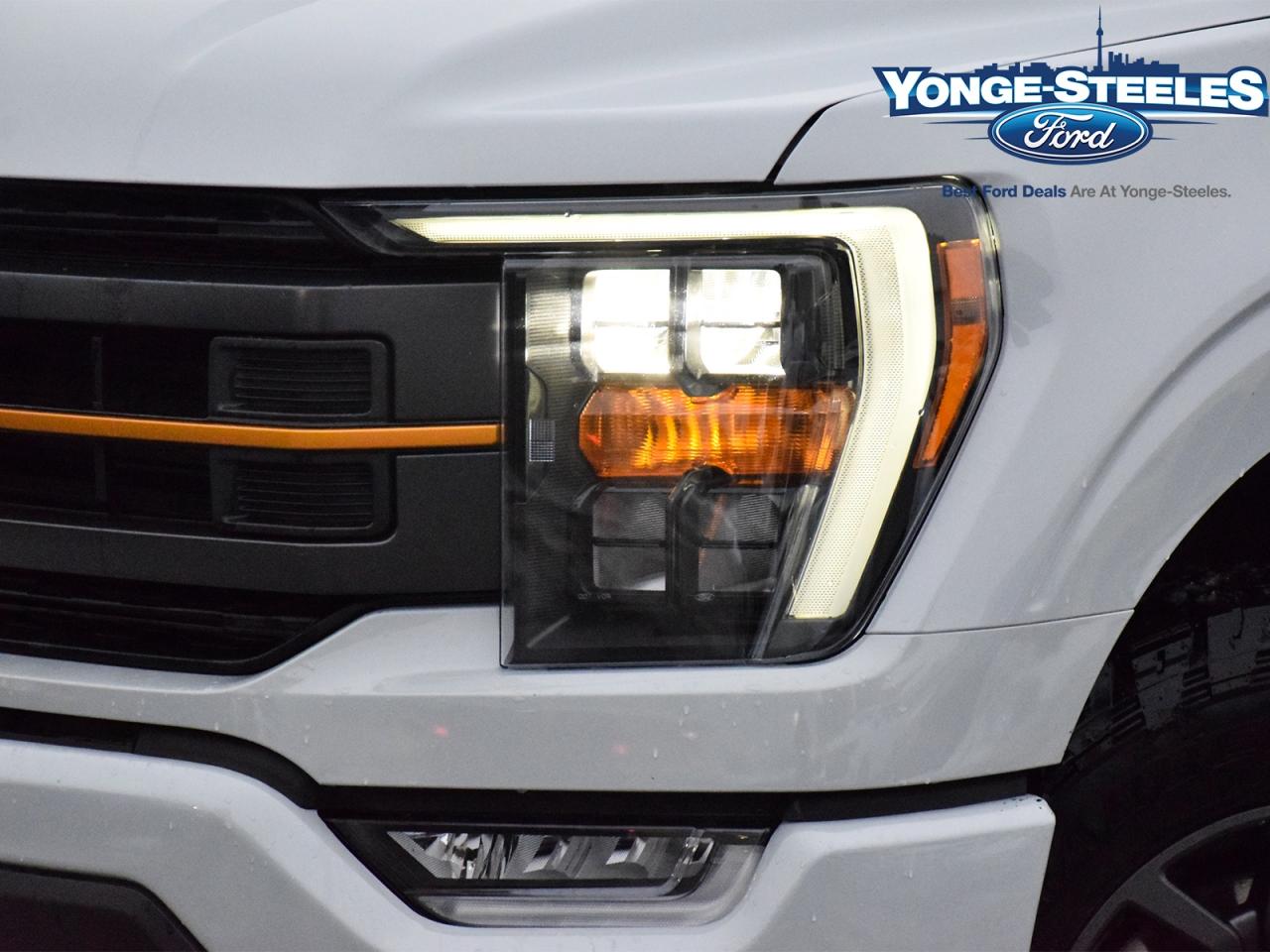 2023 Ford F-150 TREMOR ROOF ONE OWNER NO ACCIDENT EXECELLENT CONDI Photo2