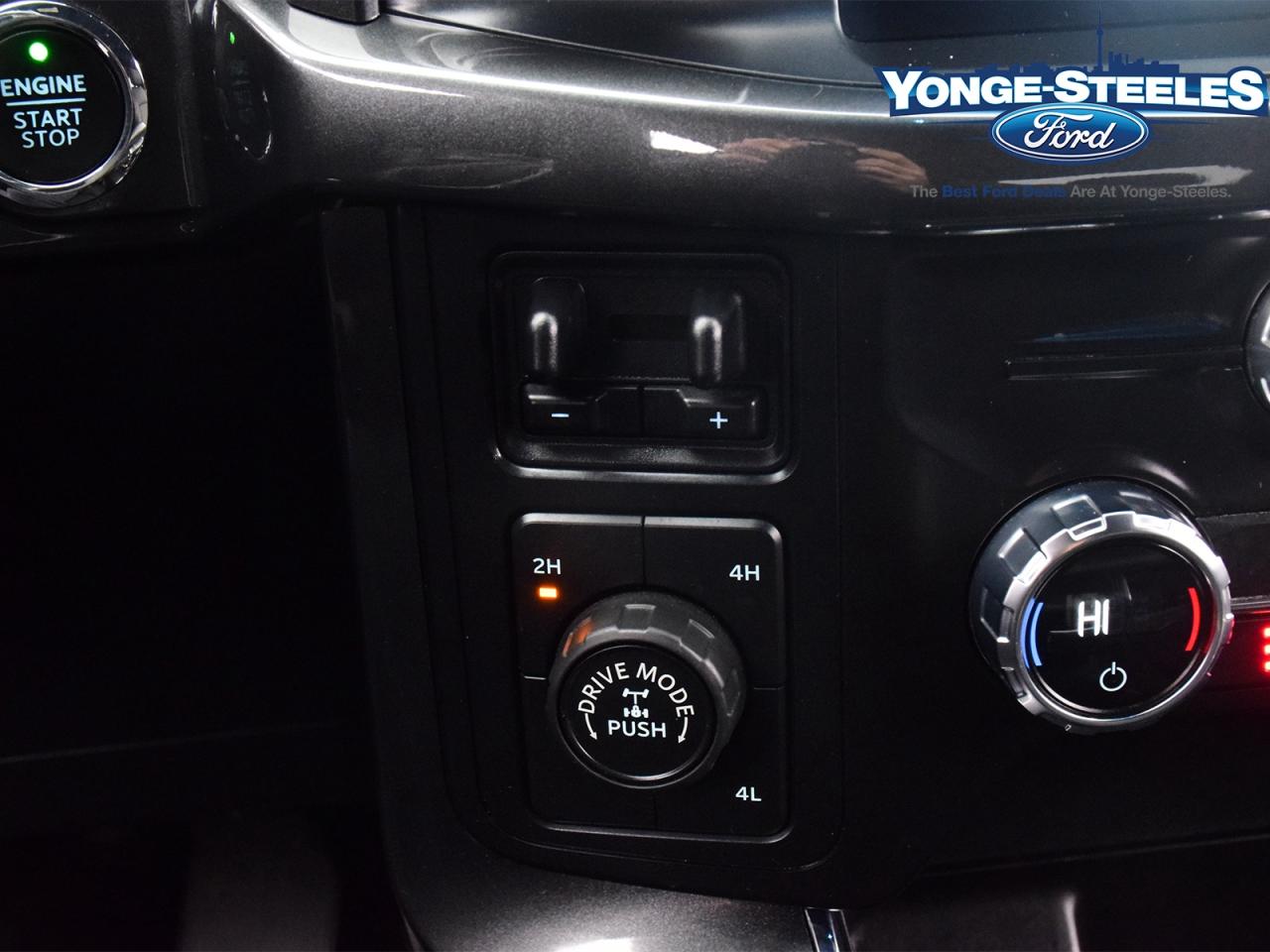 2021 Ford F-150 XLT 302A DEISEL POWER STROKE ONE OWNER FX4 Photo