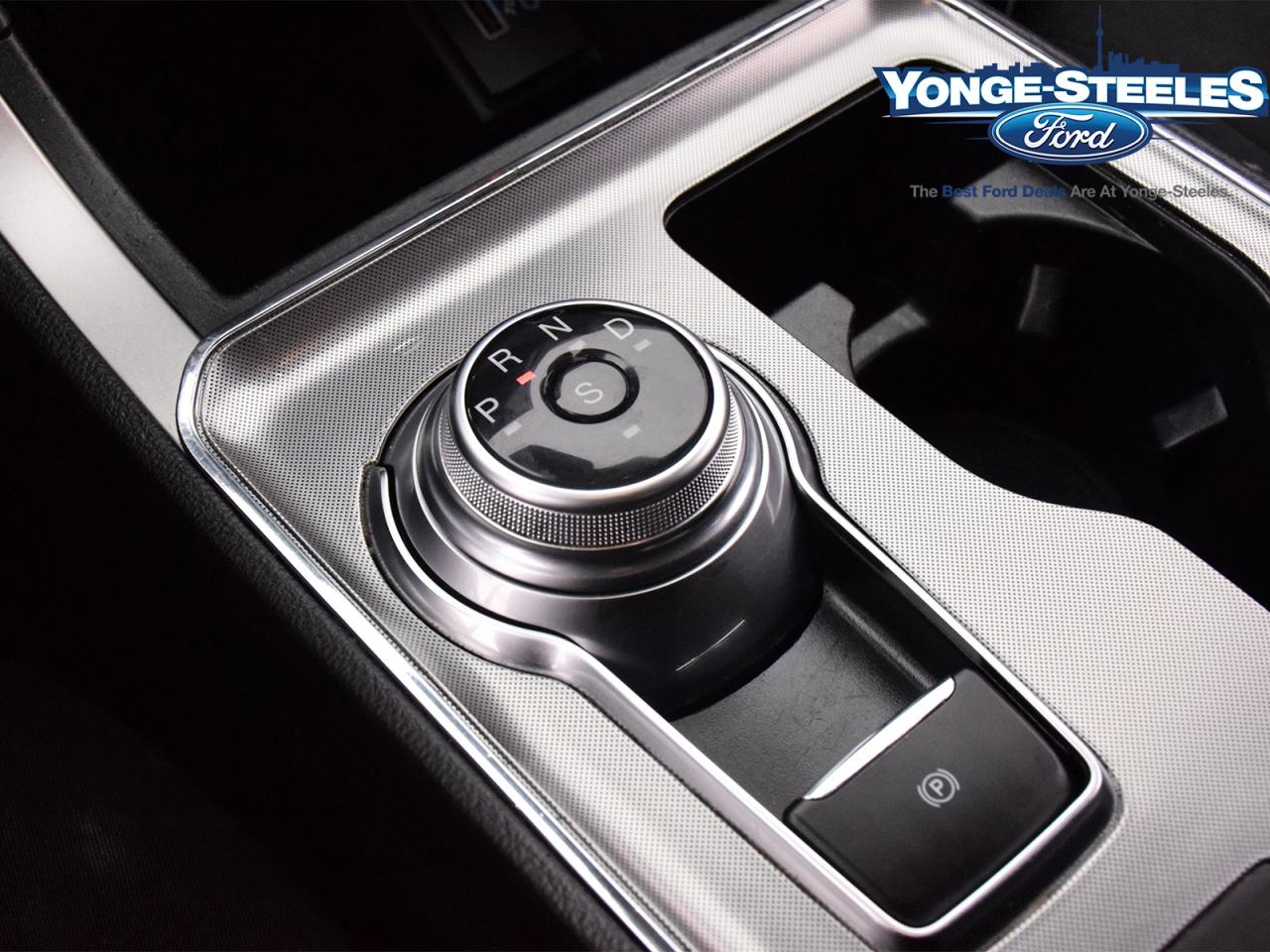 2022 Ford Edge SEL 201A CO-PILOT 360 COLD WEATHER PKG Photo