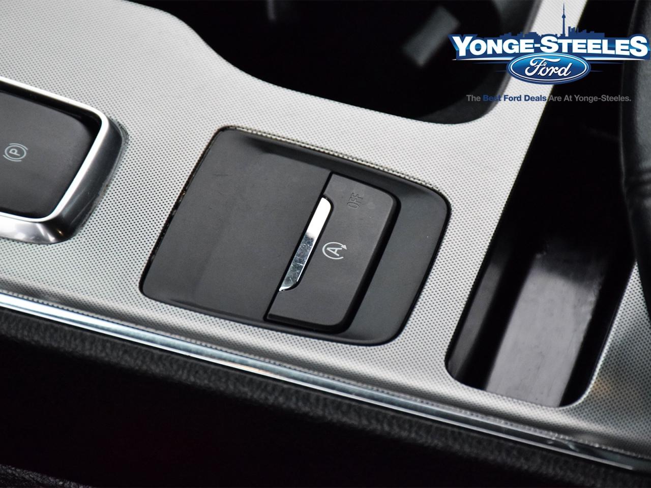 2022 Ford Edge SEL 201A CO-PILOT 360 COLD WEATHER PKG Photo