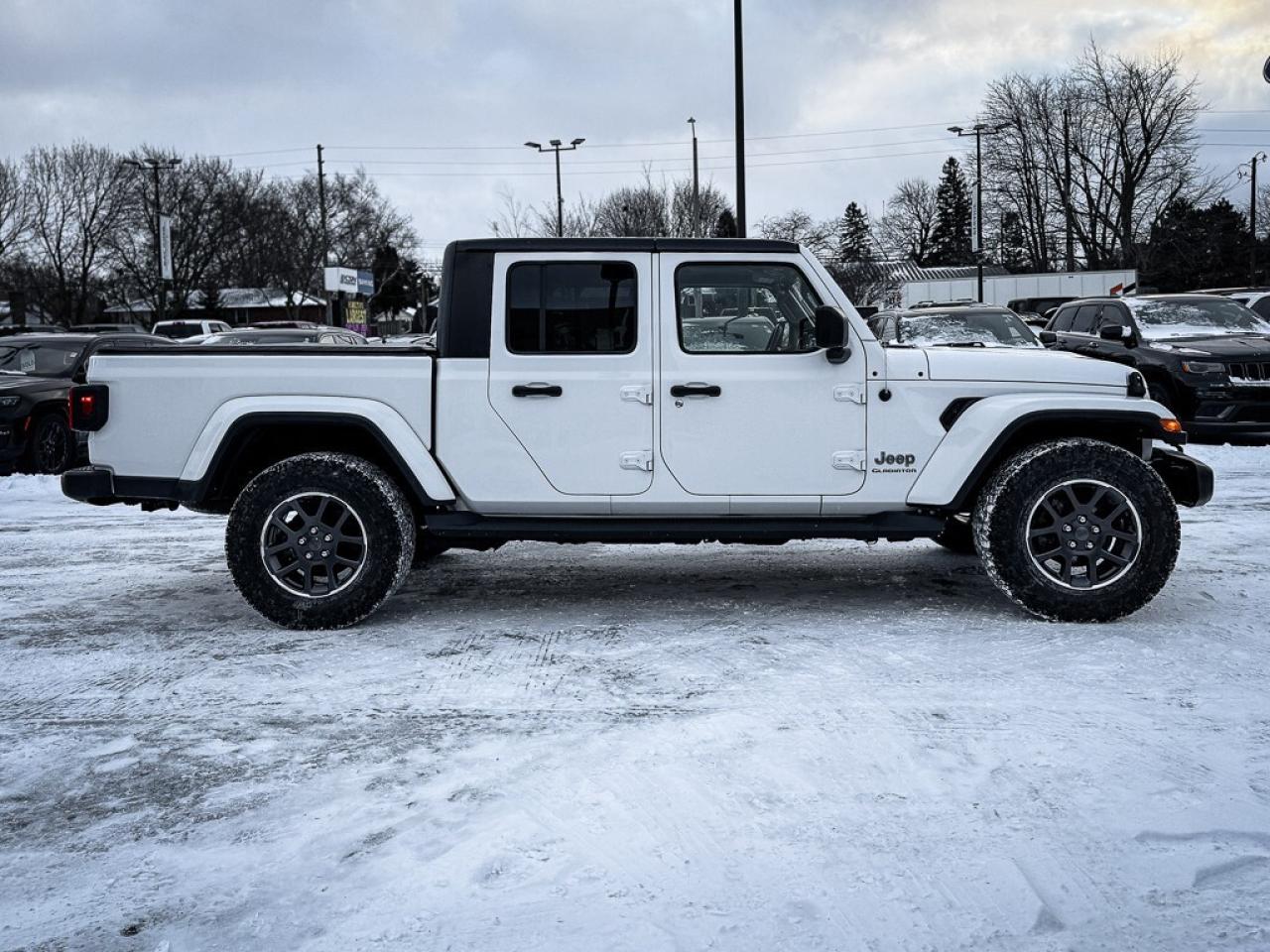 2021 Jeep Gladiator Overland   TOW PKG   HEATED SEATS   REMOTE START Photo