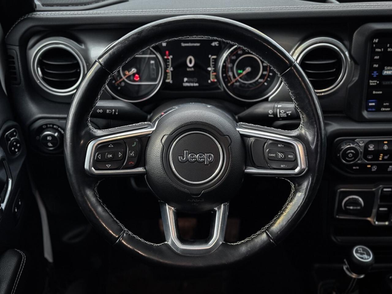 2021 Jeep Gladiator Overland   TOW PKG   HEATED SEATS   REMOTE START Photo