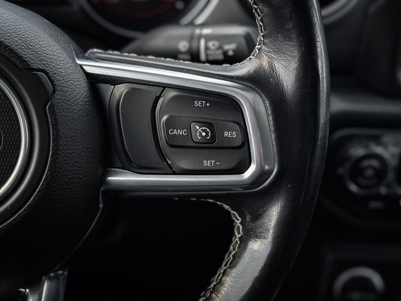 2021 Jeep Gladiator Overland   TOW PKG   HEATED SEATS   REMOTE START Photo