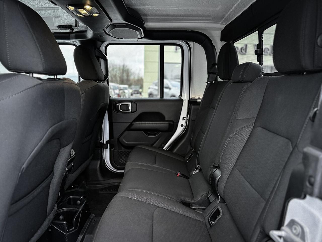 2021 Jeep Gladiator Overland   TOW PKG   HEATED SEATS   REMOTE START Photo