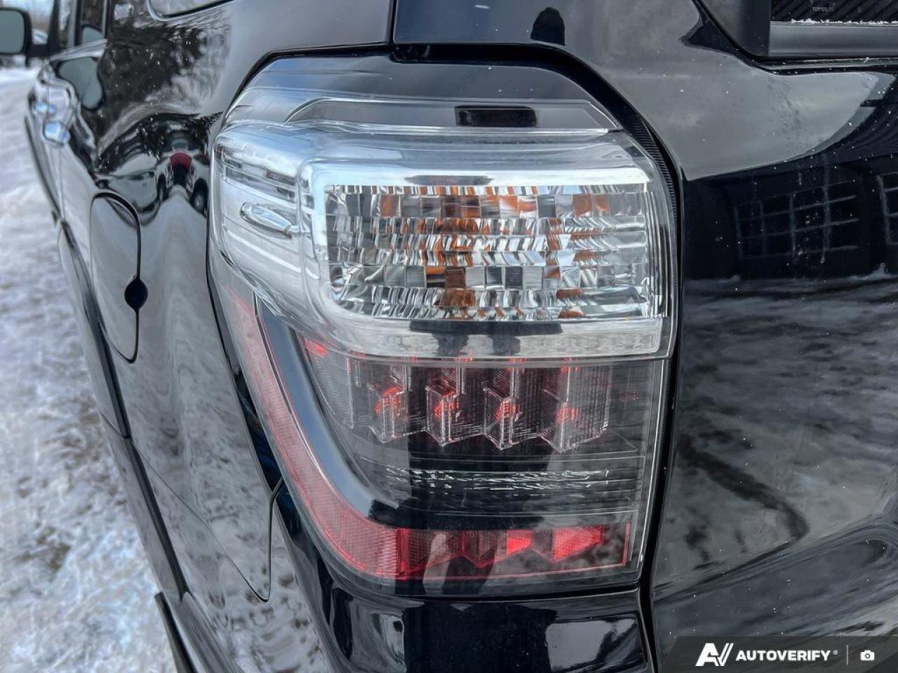 2016 Toyota 4Runner LTD   SUNROOF   BACKUP CAMERA   4WD SUNROOF   BACK Photo