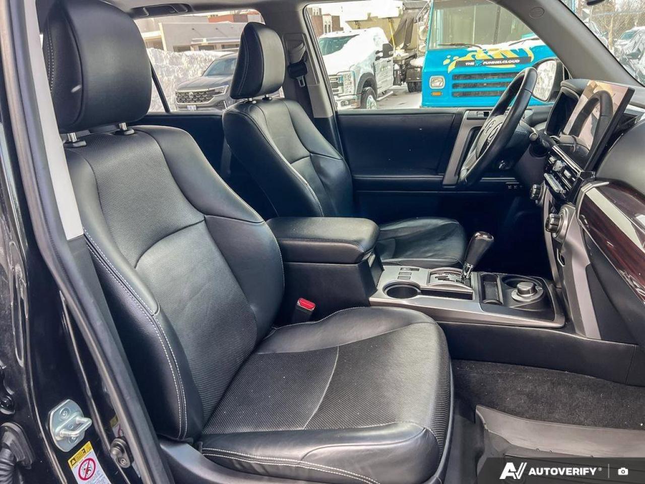 2016 Toyota 4Runner LTD   SUNROOF   BACKUP CAMERA   4WD SUNROOF   BACK Photo