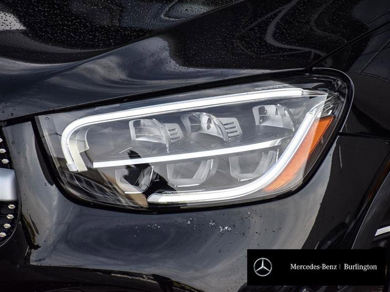 2022 Mercedes-Benz GLC GLC 300 Photo