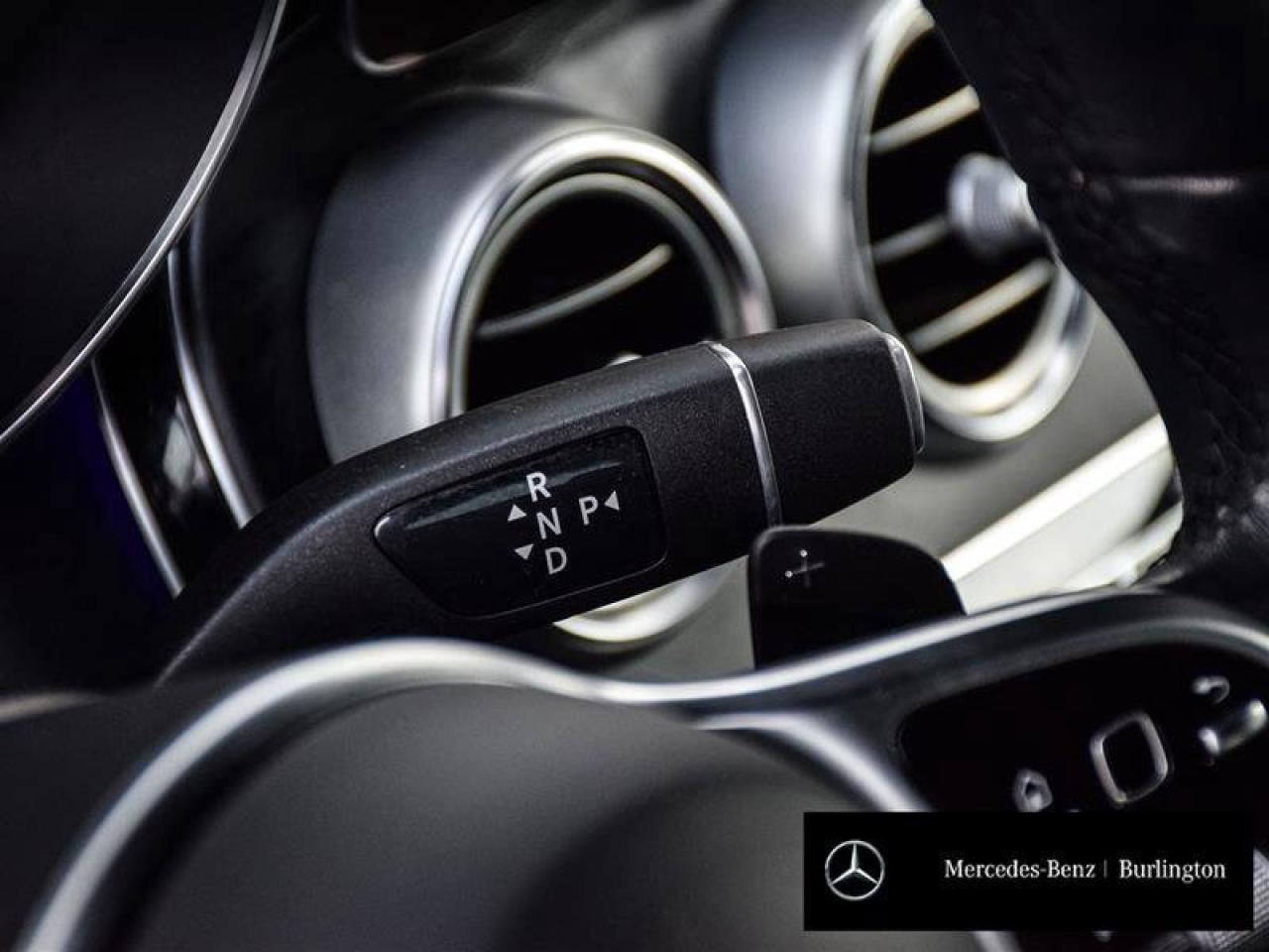 2022 Mercedes-Benz GLC GLC 300 Photo