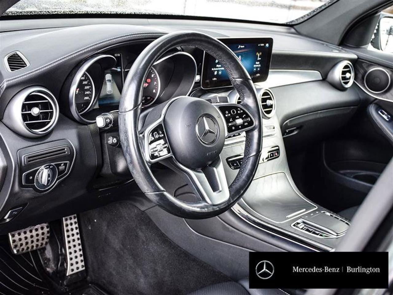 2022 Mercedes-Benz GLC GLC 300 Photo