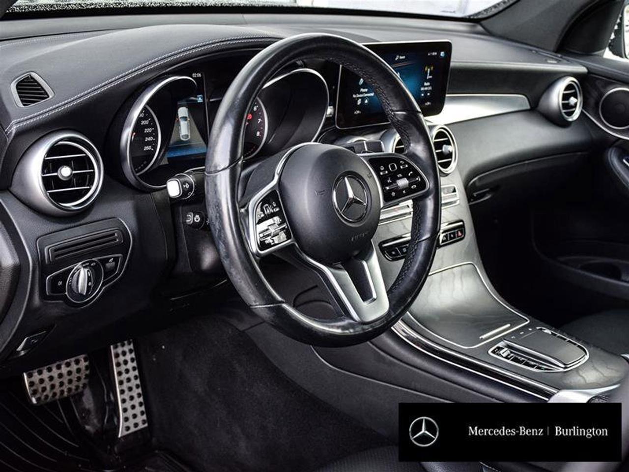 2022 Mercedes-Benz GLC GLC 300 Photo