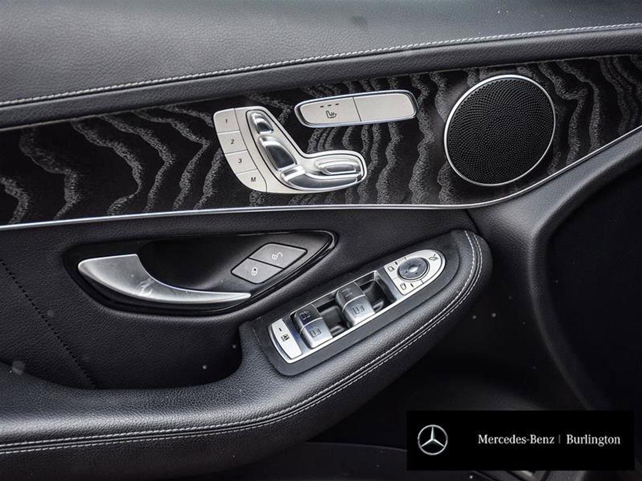 2022 Mercedes-Benz GLC GLC 300 Photo