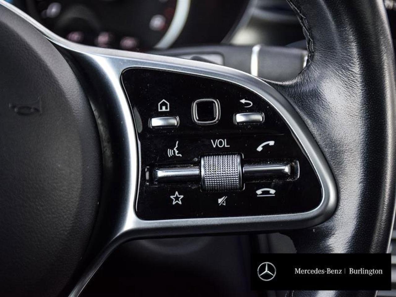 2022 Mercedes-Benz GLC GLC 300 Photo