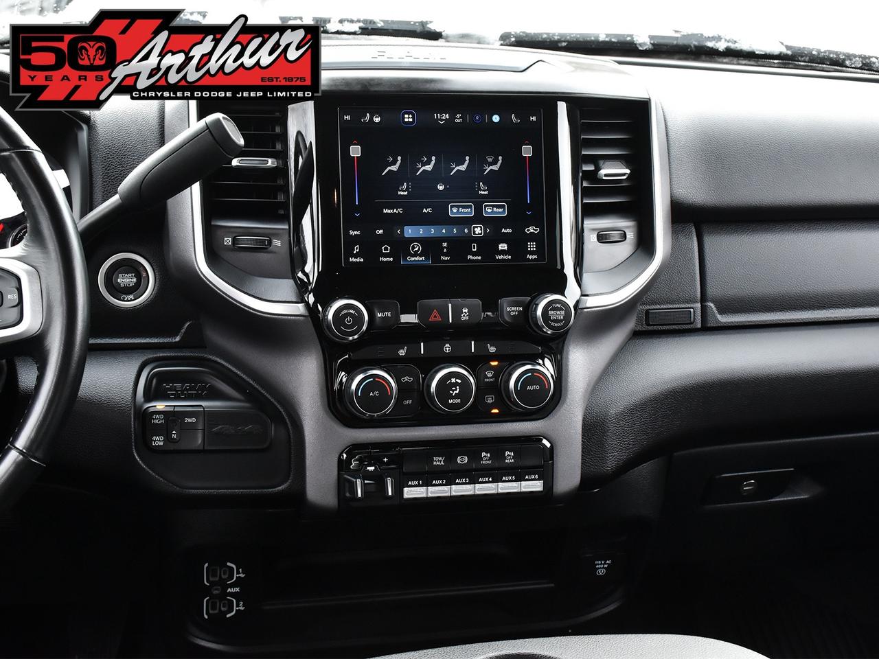 2023 RAM 2500 Big Horn Crew Cab 4x4 Photo