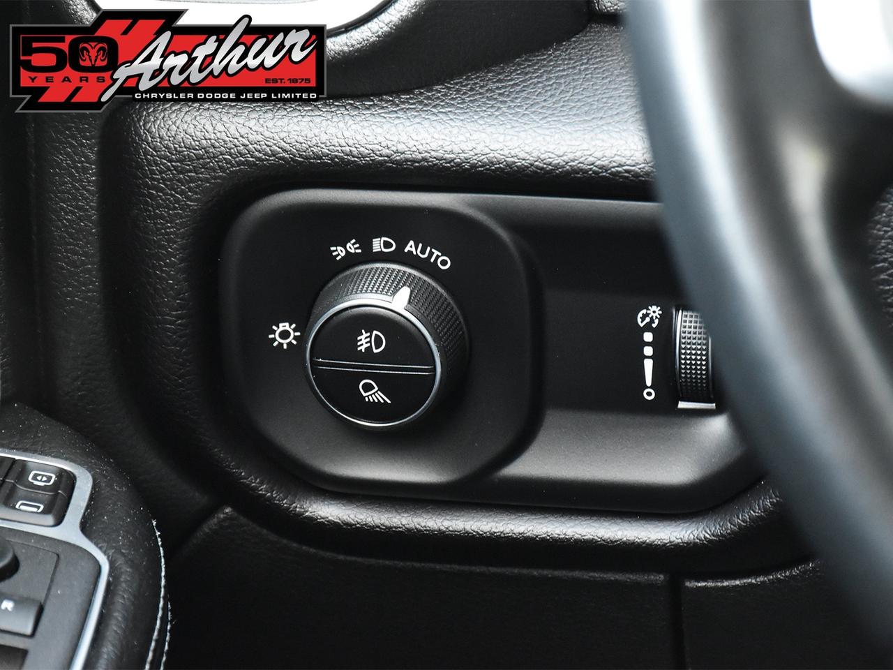 2023 RAM 2500 Big Horn Crew Cab 4x4 Photo