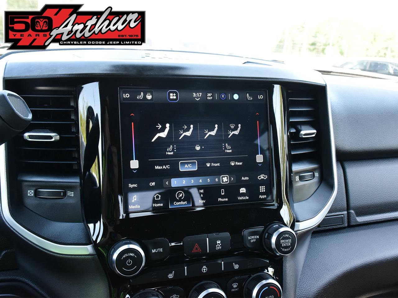 2023 RAM 2500 Big Horn Crew Cab 4x4 Photo