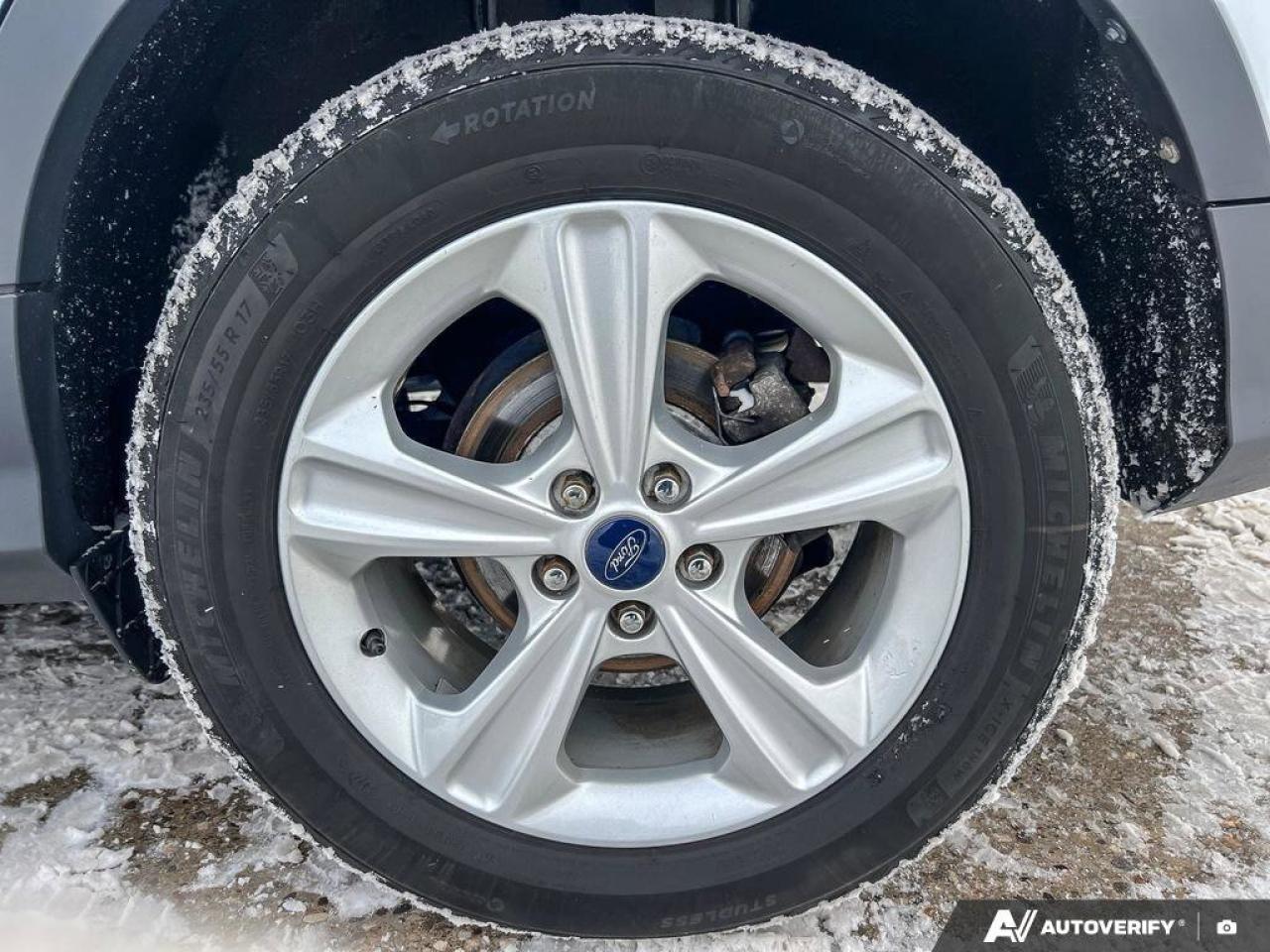 2015 Ford Escape SE   REVERSE CAMERA   VOICE ACT. SYSTEM REVERSE CA Photo