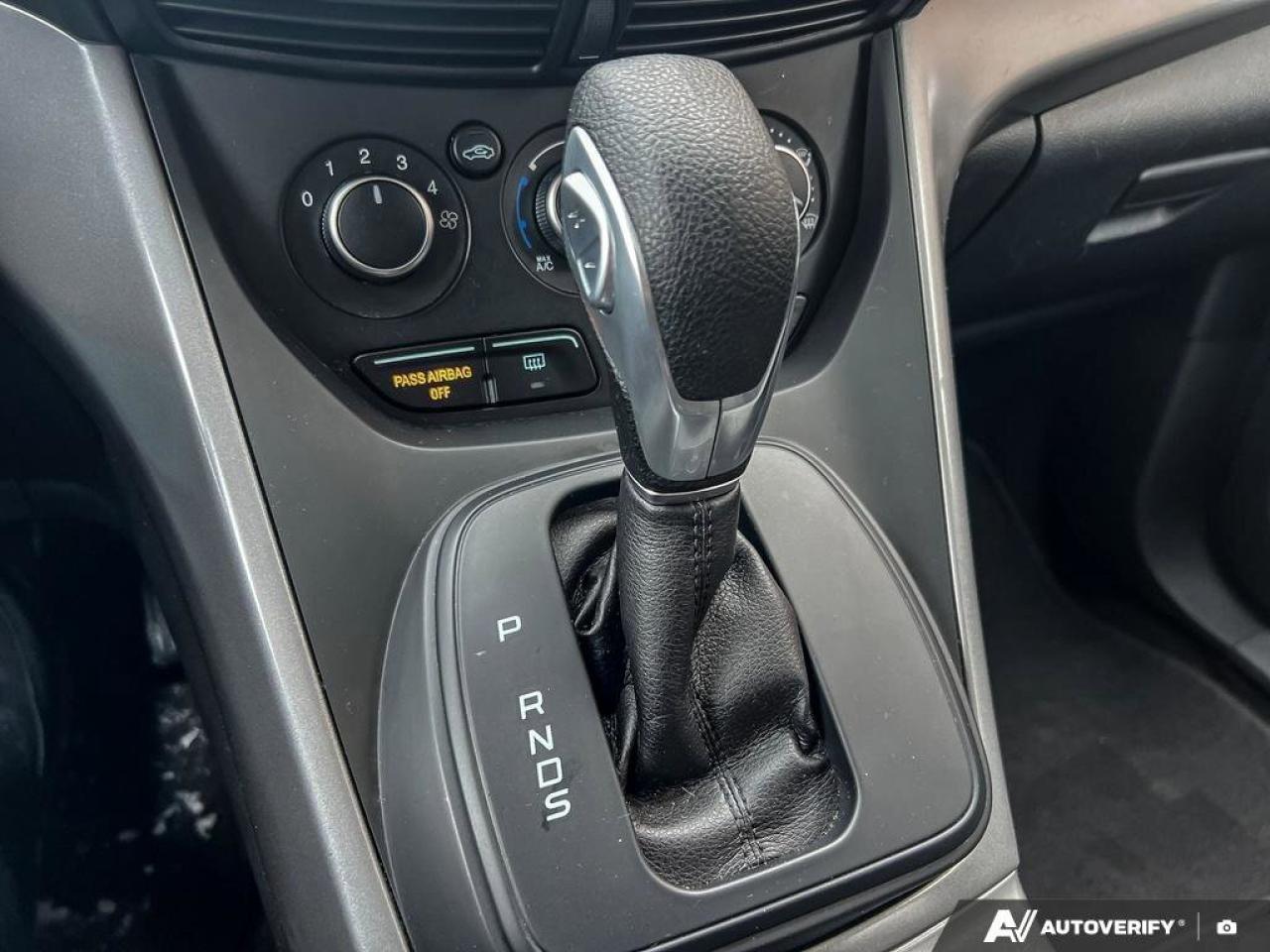 2015 Ford Escape SE   REVERSE CAMERA   VOICE ACT. SYSTEM REVERSE CA Photo